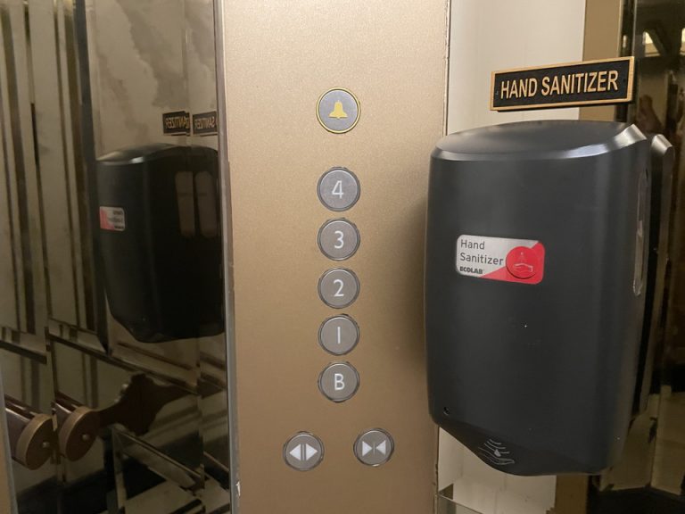 エレベーター(3)