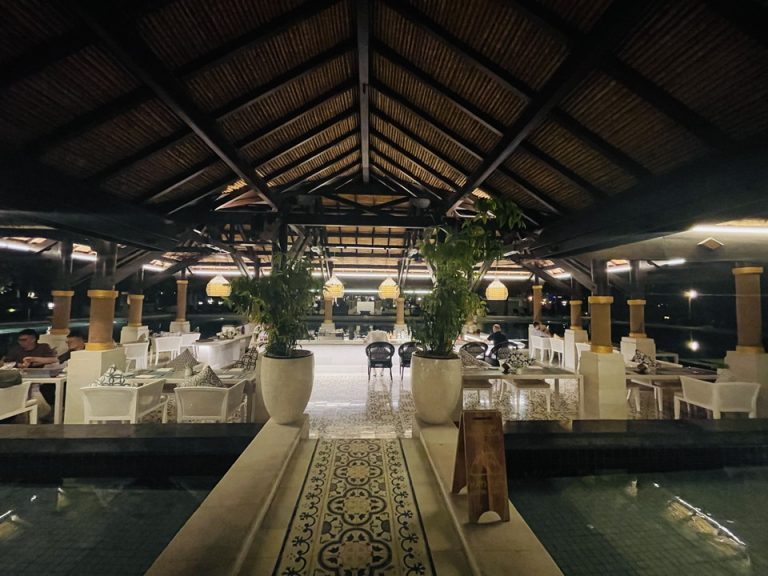 ジンバランガーデンレストラン