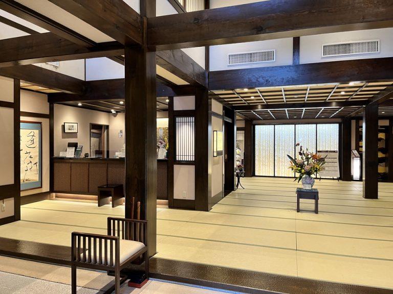 エントランス内観1