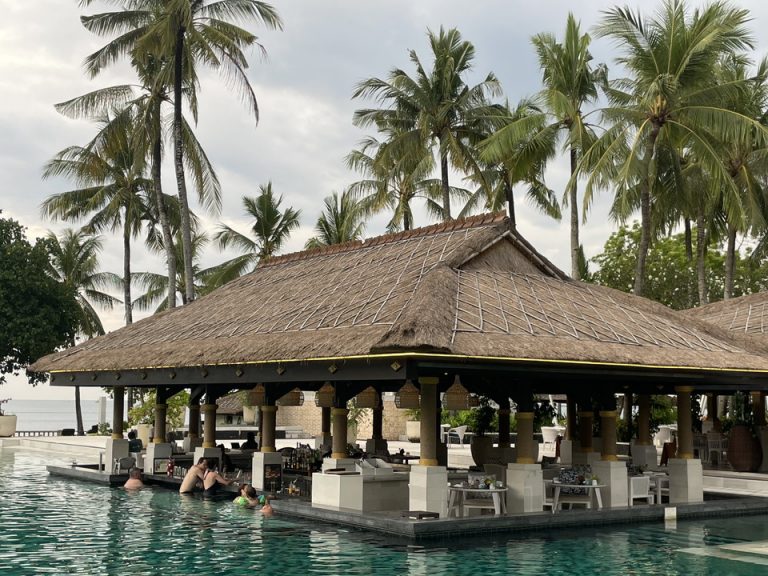 レストラン ビーチbar