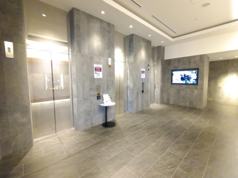 エレベーターホールフロント階(1)