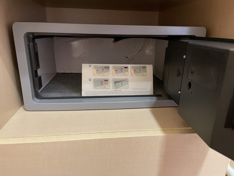 セーフボックス中