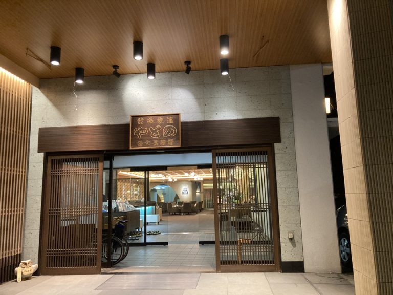 エントランス外観