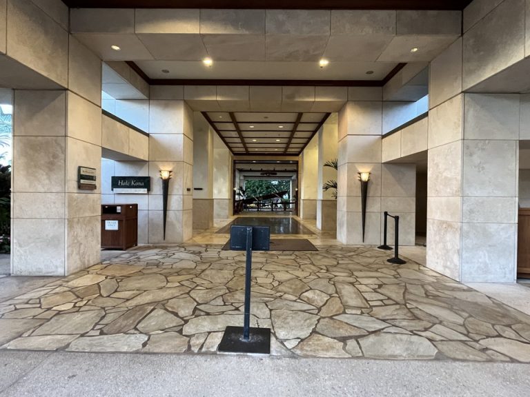 エントランス外観