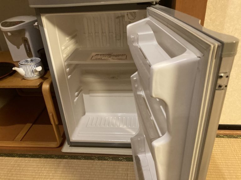 冷蔵庫(開けた状態)