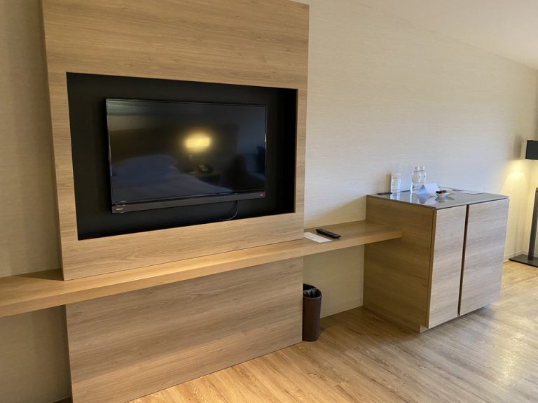 テレビ