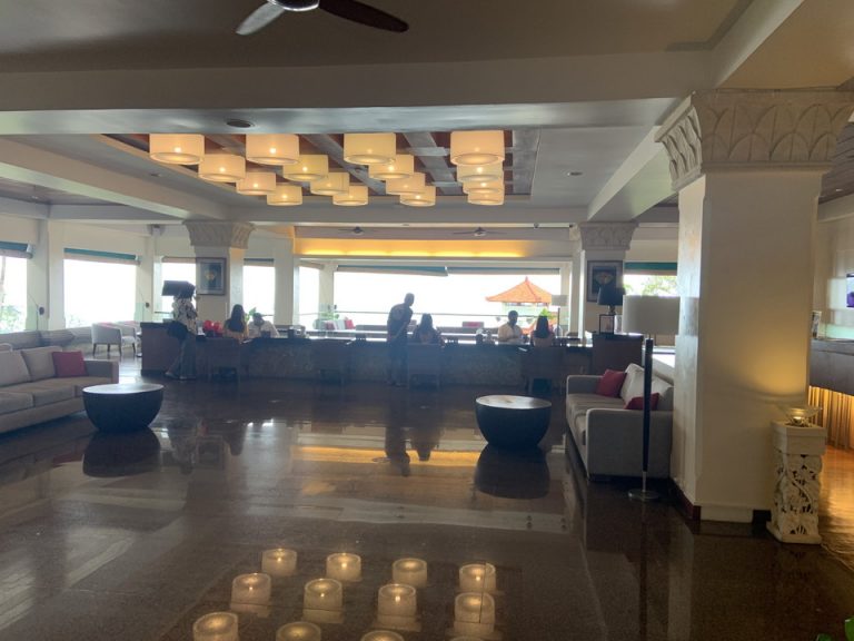 フロント_カウンター