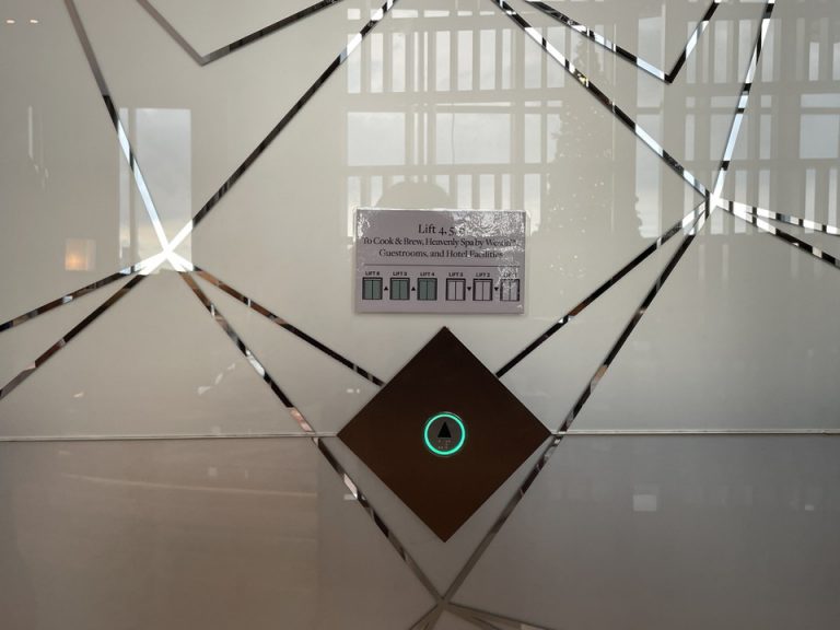 エレベーター(2)