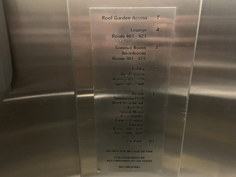 エレベーター案内