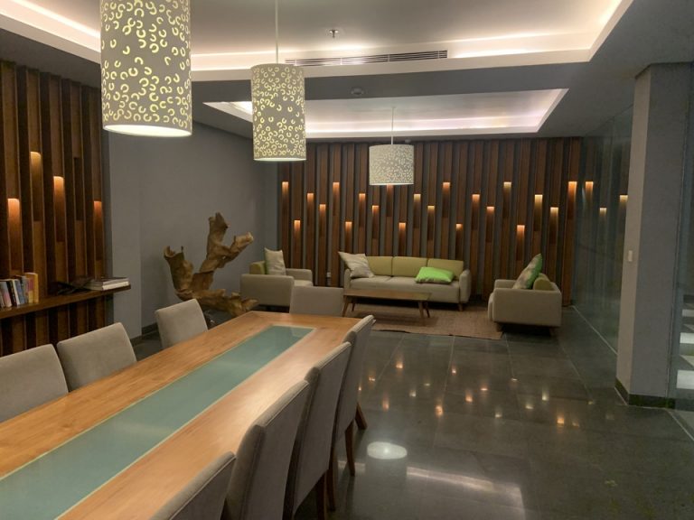 ビジネスセンター_ラウンジ03