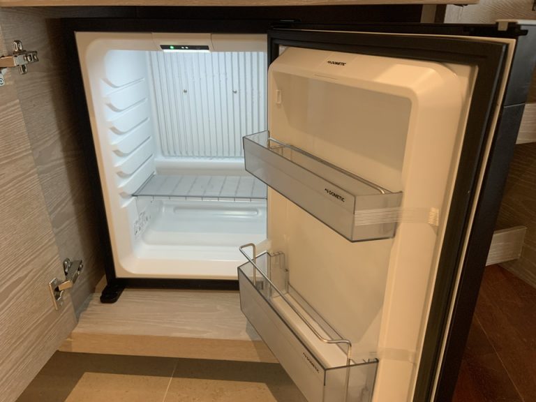冷蔵庫_開けた状態