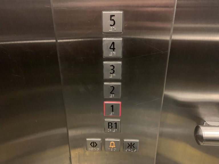 エレベーター階数ボタン01