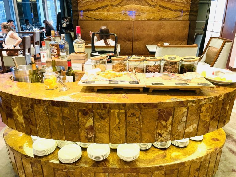 クラブラウンジ