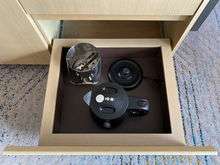 ケトルとアイスペール