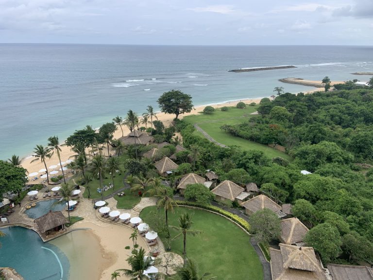 プール・ビーチ全体_01