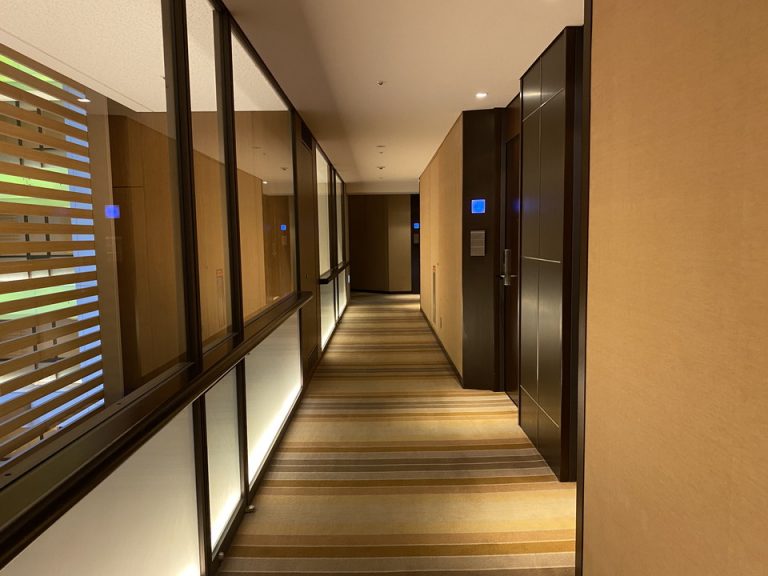 客室階廊下全体