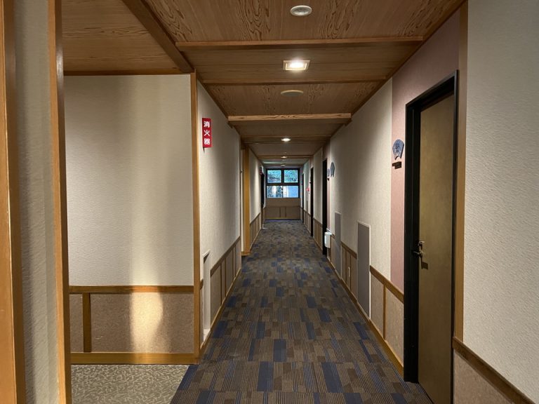 客室階廊下全体