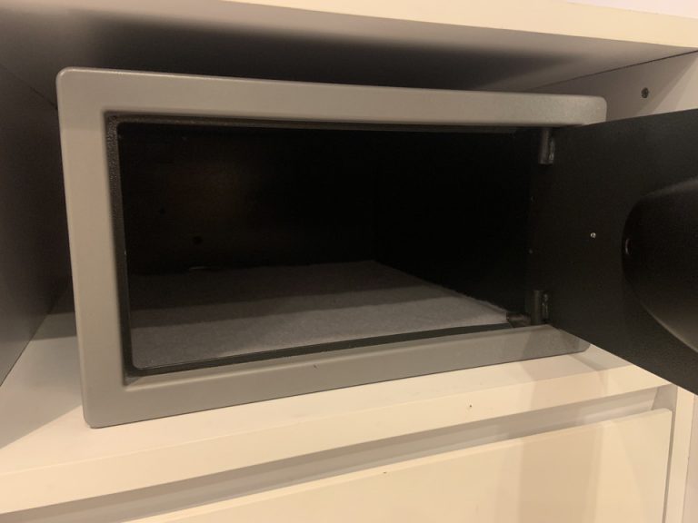 セーフティボックス_開けた状態