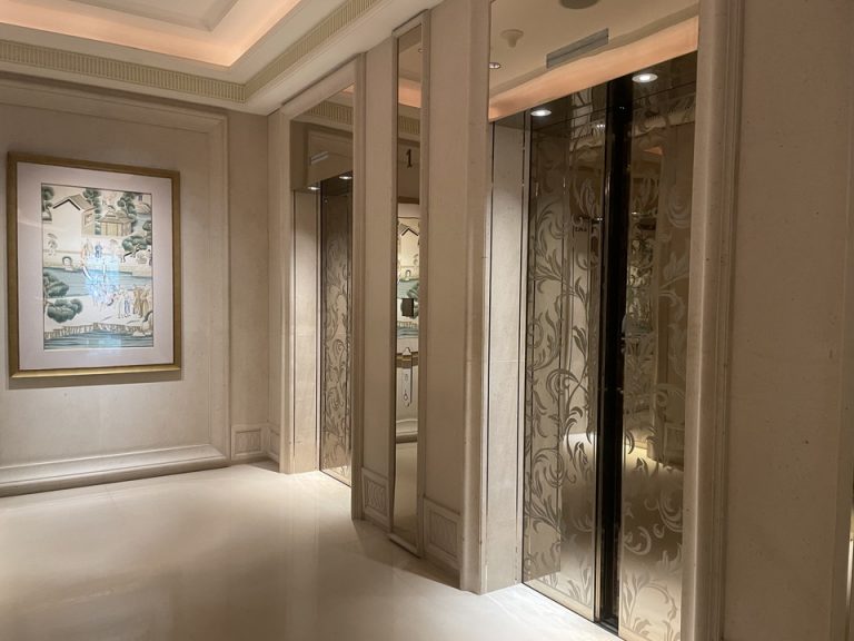 エレベーターホール