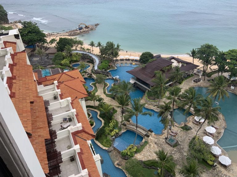 プール・ビーチ全体_02