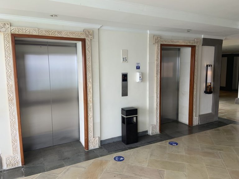 エレベーターホール02