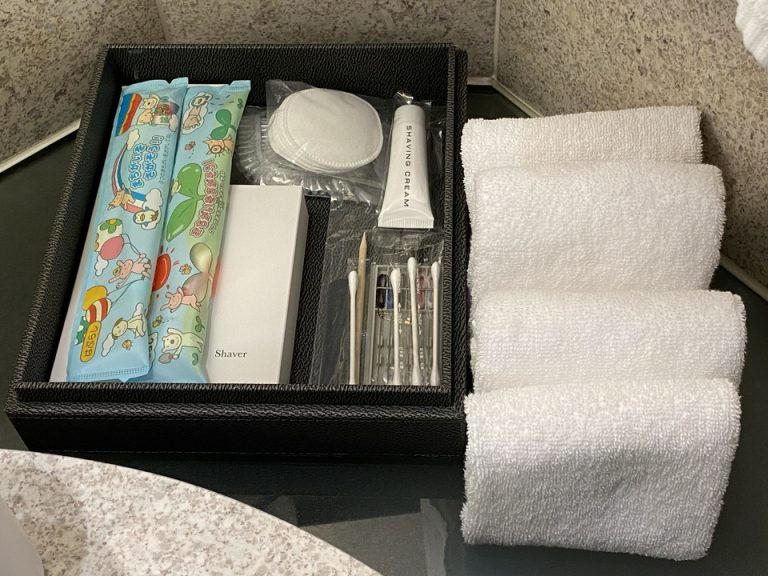 ハンドタオルとアメニティ