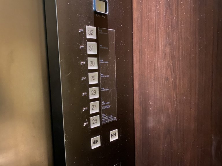 客室専用エレベーター階数ボタン