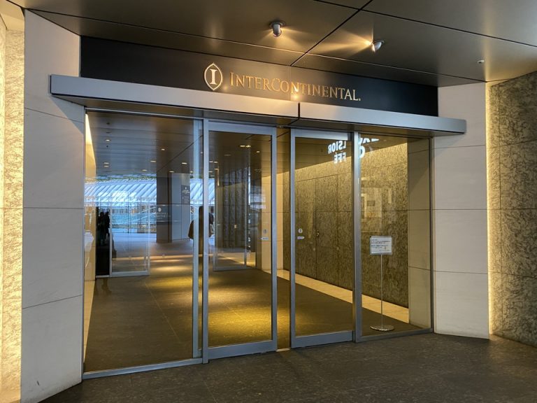 2階エントランス外観