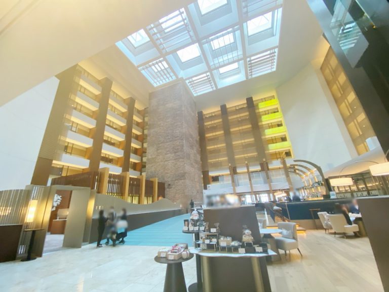 カフェ入口に少しだけあるギフト