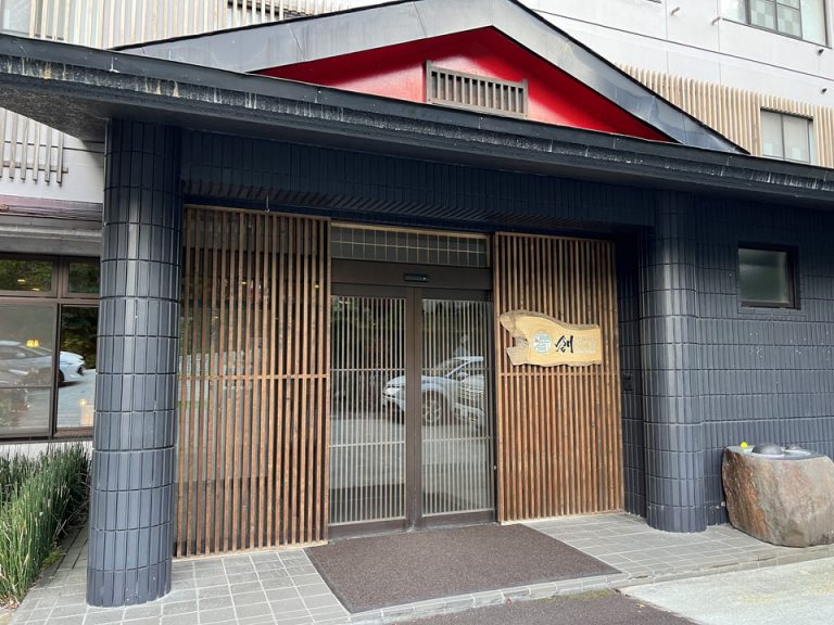 エントランス外観