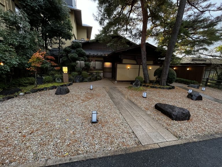 エントランス外観