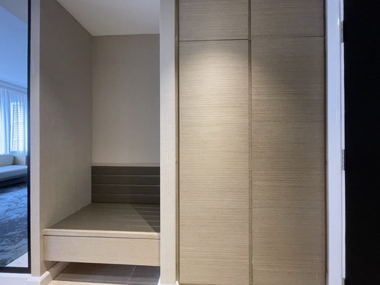 クローゼット全体