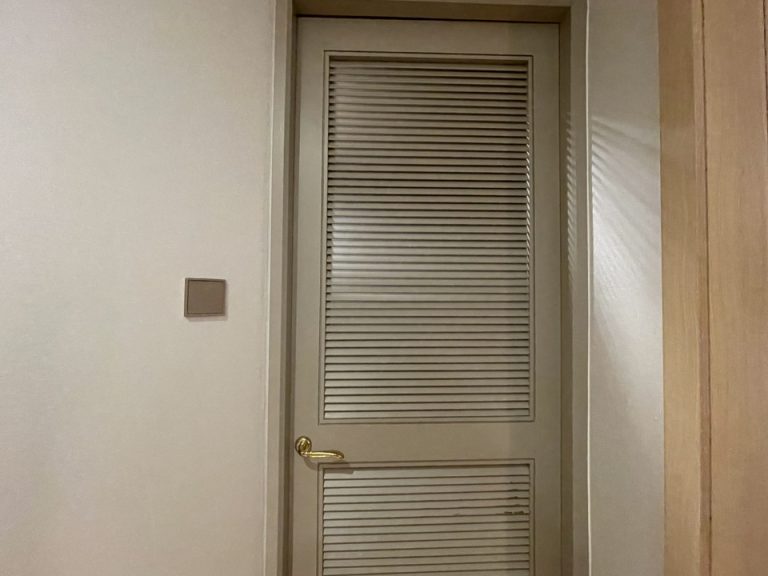 クローゼットのドア