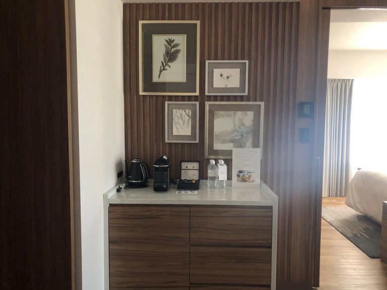 冷蔵庫・コーヒーメーカー