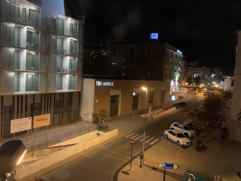 部屋からの眺望 夜2