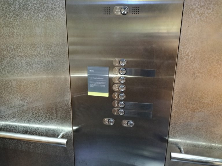 エレベーター階数ボタン (1)