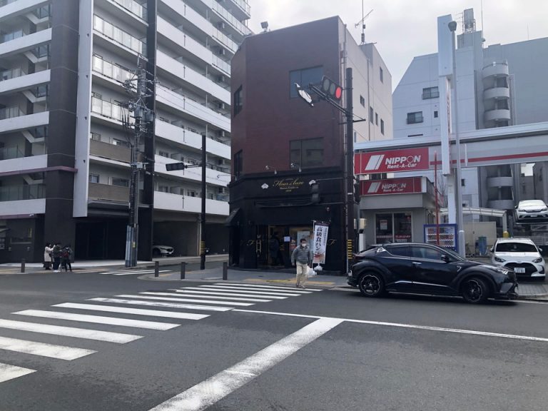 ホテル付近のパン屋