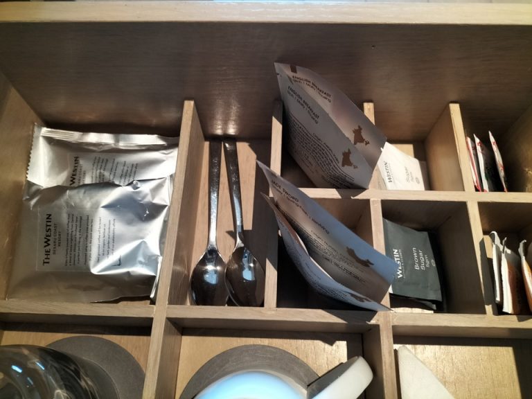 ミニバー・カフェコーナー (3)