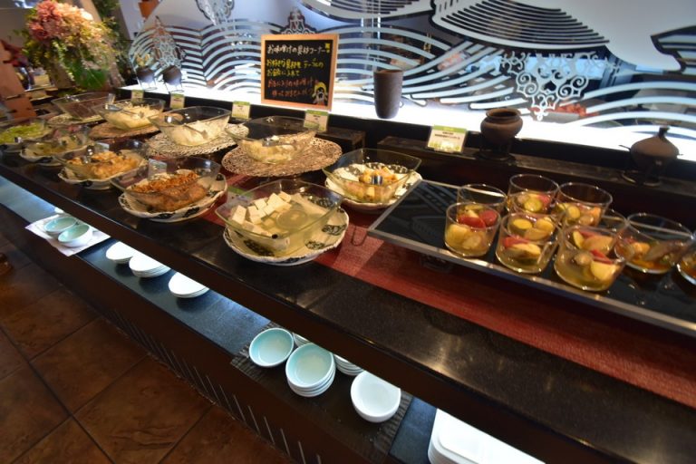 朝食ビュッフェ