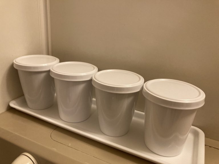 歯磨き用コップ