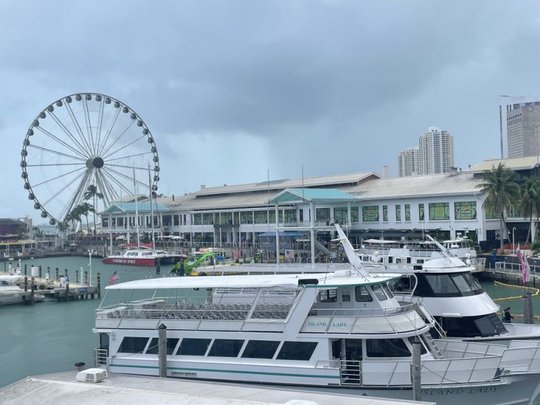 ベイサイドマーケット