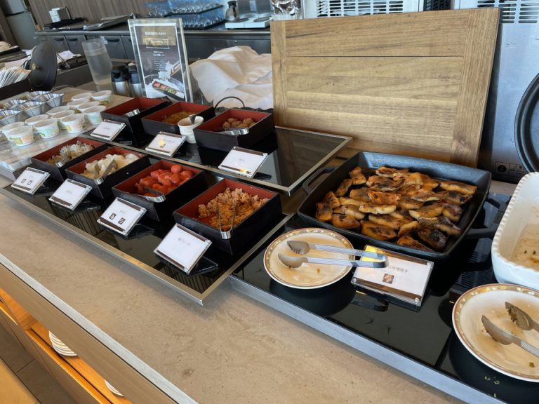 おかずだけでなく、ご飯のお供の種類も豊富です。