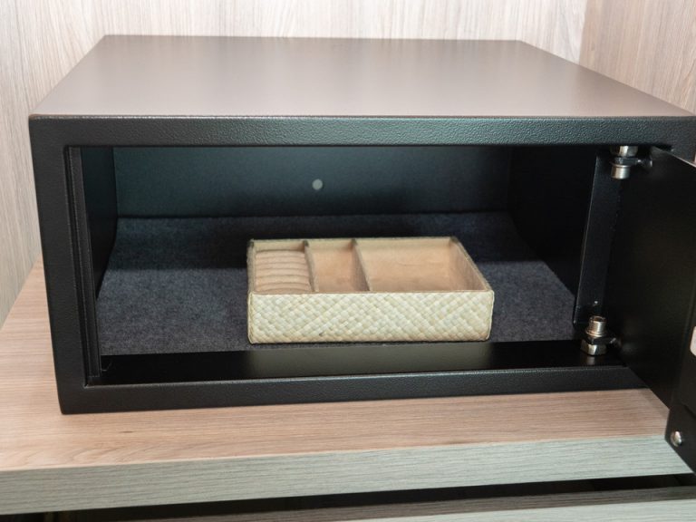 セーフティーボックス(開けた状態)