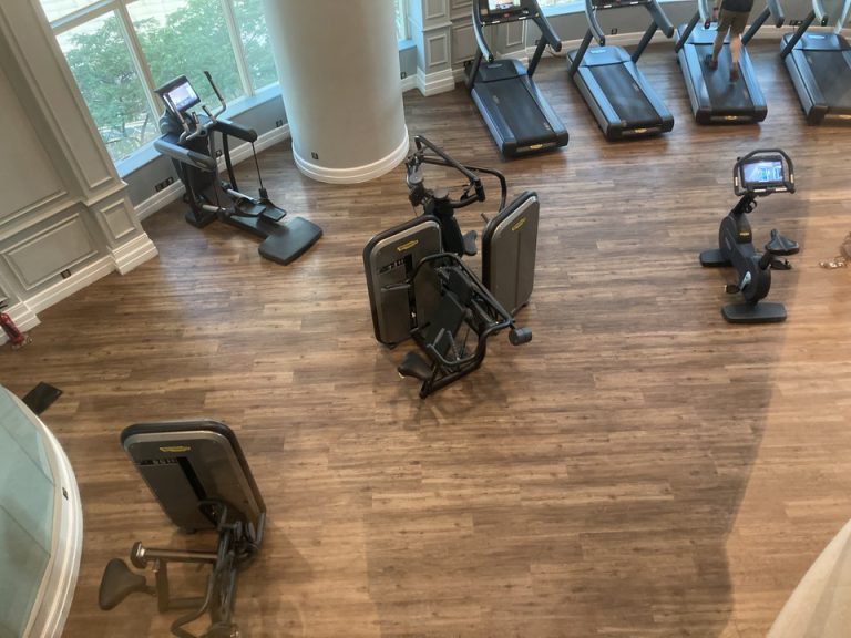 ジム(上の階から)(1)