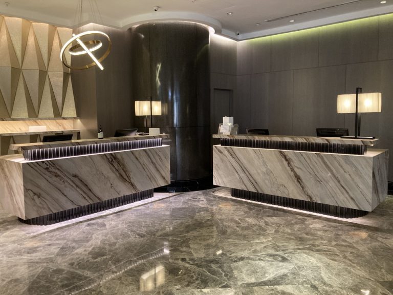 ホテルフロント