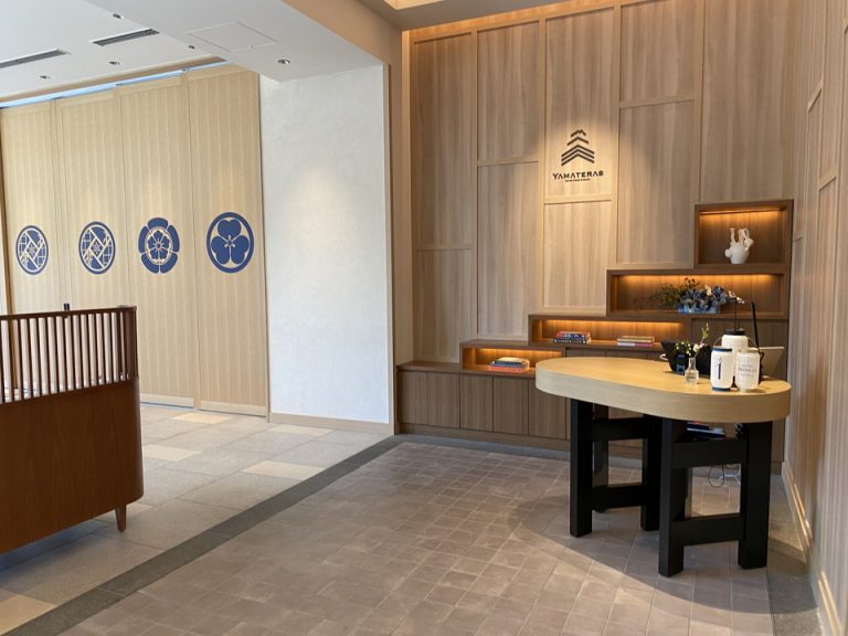 レストラン入口