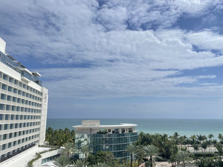 プールからの景色(4)