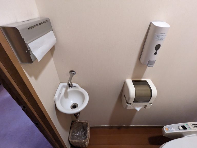 トイレの手洗い