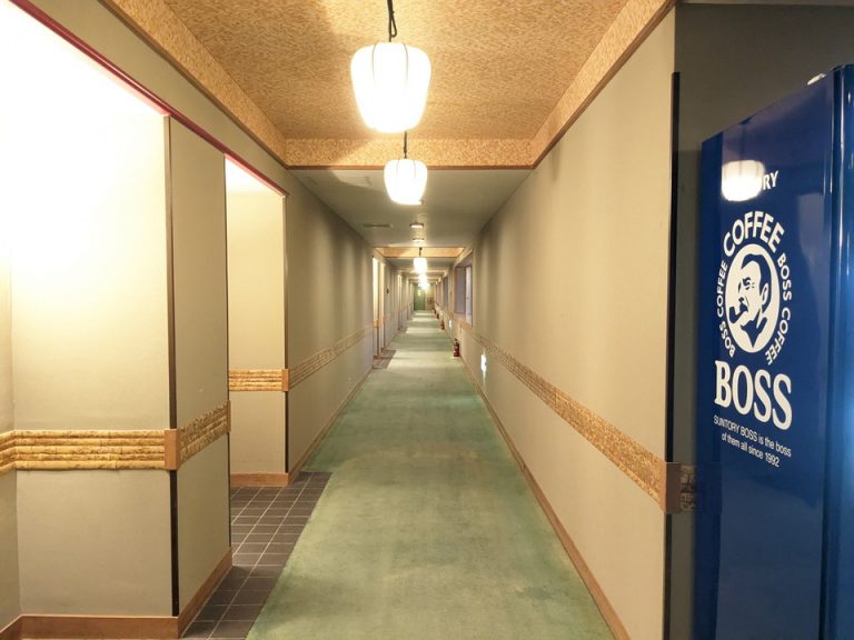 客室階廊下全体