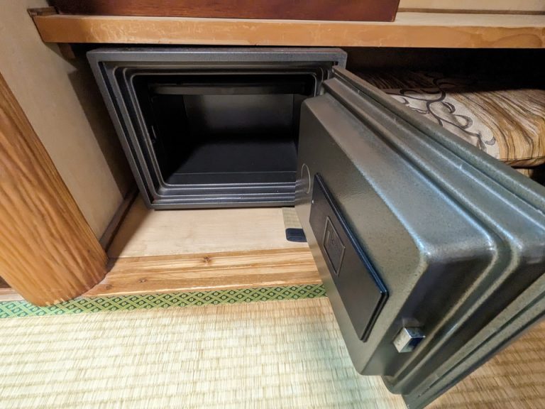 セーフティボックス開けた状態
